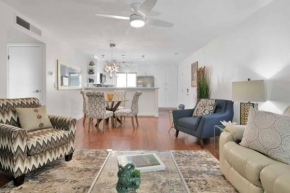 Old Town 2 Bedroom Condo